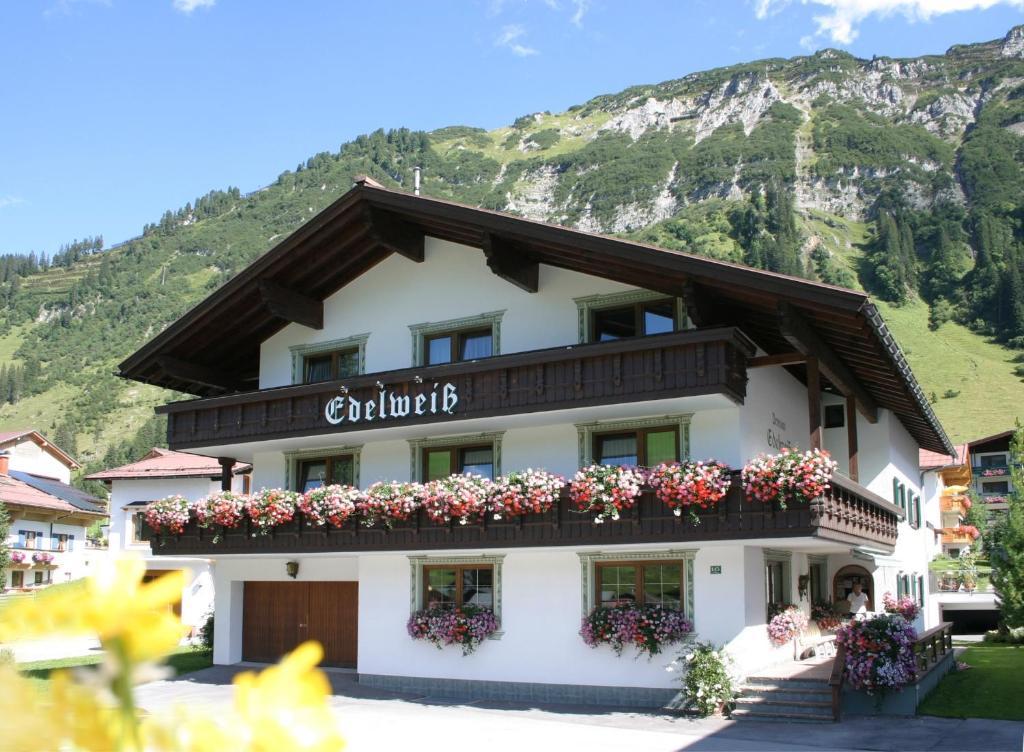 Hotel Garni Edelweiss Lech am Arlberg Exterior photo