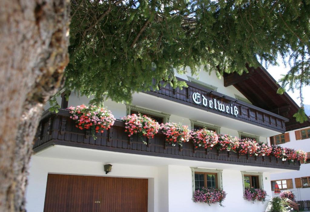 Hotel Garni Edelweiss Lech am Arlberg Exterior photo